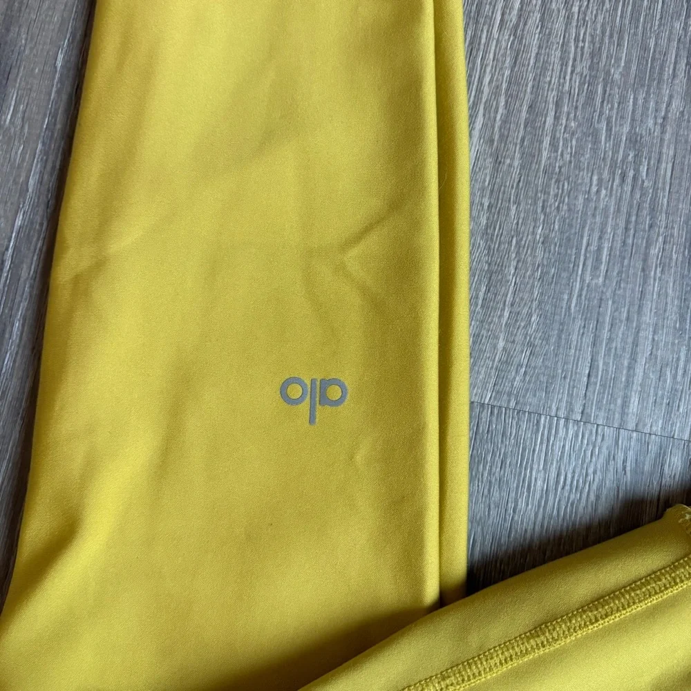 Alo Yoga 7/8 High Waist Airlift Leggings